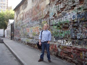 Scott Burns at Tsoi Wall in Moscow