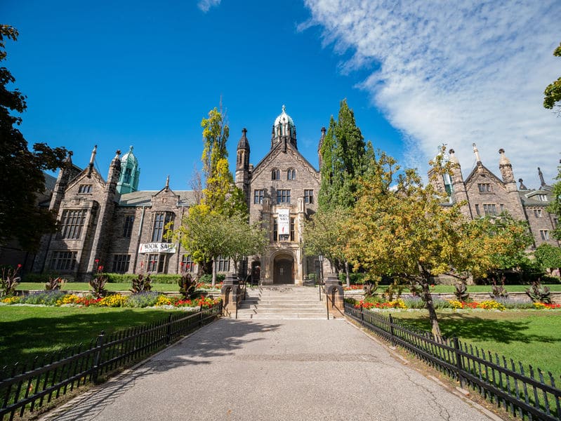 University of Toronto Fully Funded PhD Programs in Information and Library Science
