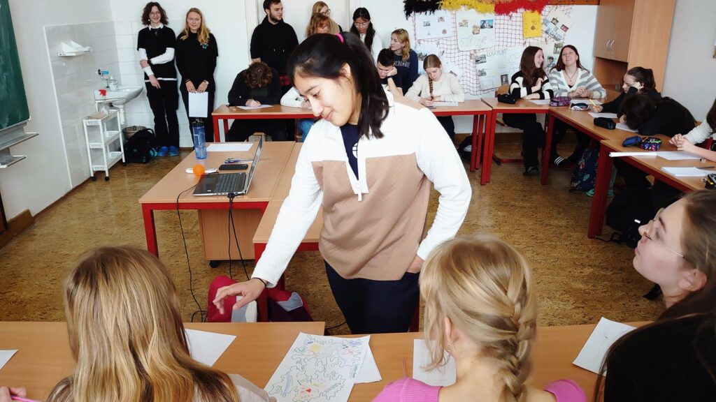 Magaly Cabrera-Ortiz teaching students in classroom