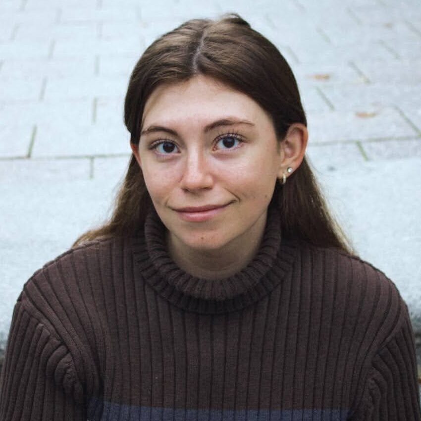 Laura C 4 e1744842441856